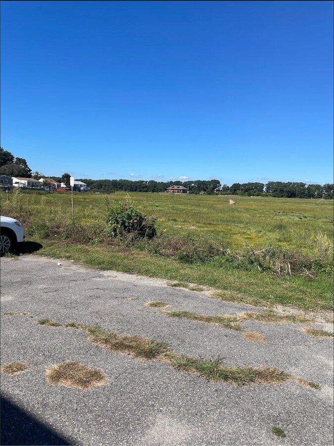 80 Lind St, Quincy, MA 02169