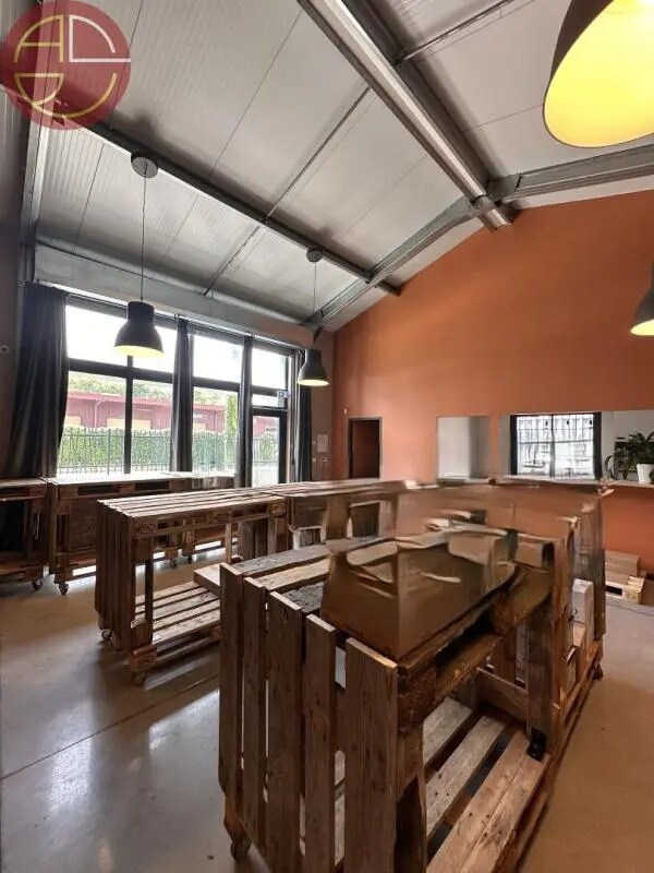 Industrial in Toulouse for sale Interior Photo- Image 1 of 7
