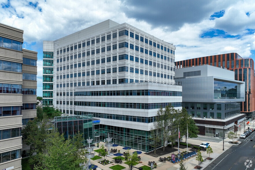 20 Guest St, Brighton, MA for lease - Primary Photo - Image 1 of 19