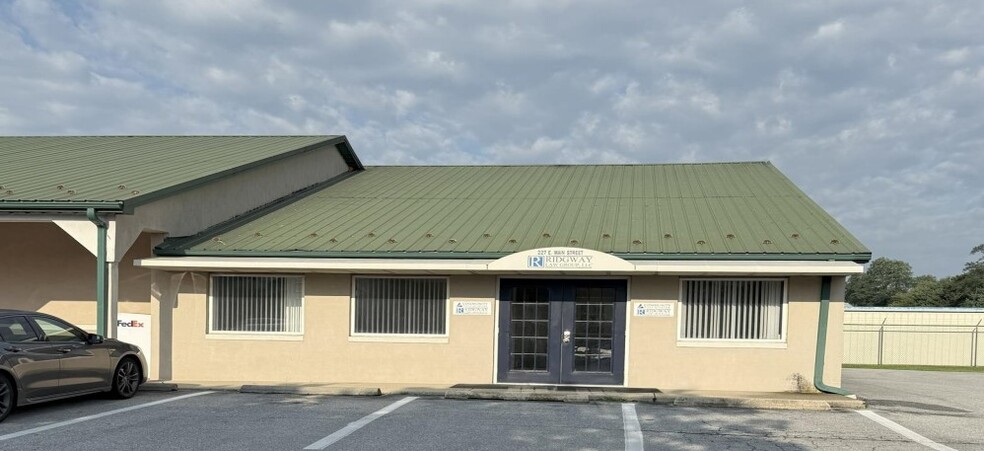 223 E Main St, Middletown, DE for lease - Primary Photo - Image 1 of 2