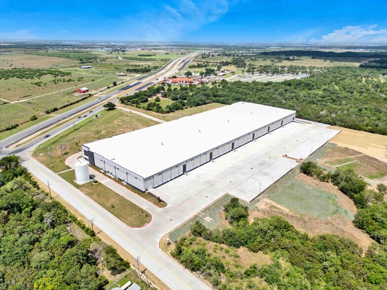 4777 E State HWY 71, Del Valle, TX for lease - Building Photo - Image 3 of 13