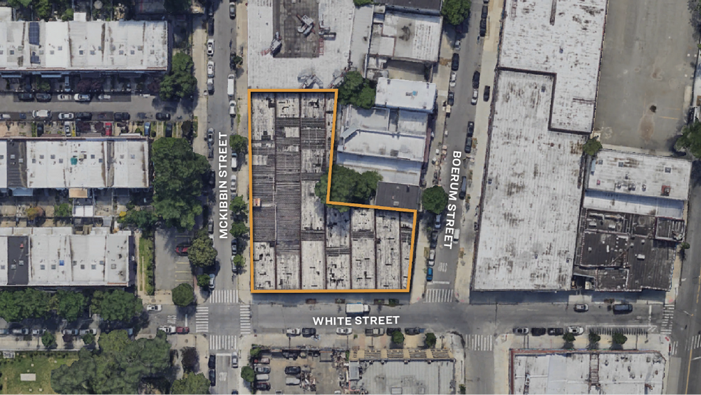 71 White St, Brooklyn, NY for lease - Building Photo - Image 2 of 6