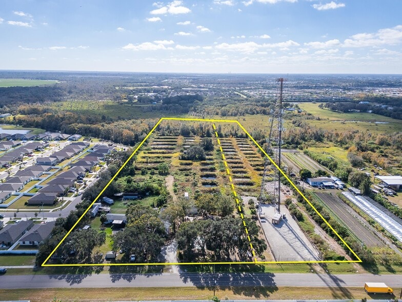 11109 Sumner Rd, Wimauma, FL 33598 11109 & 11105 Sumner Rd