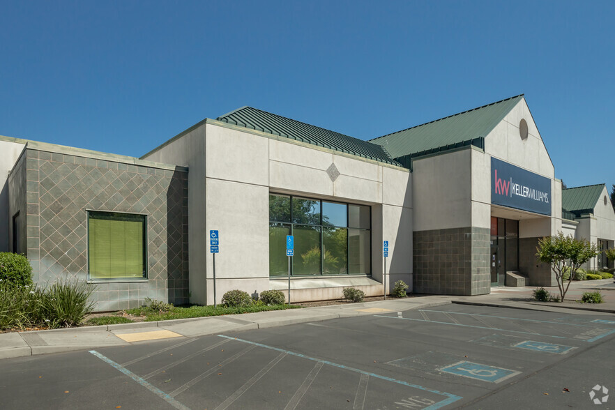 2080 E 20th St, Chico, CA for lease - Primary Photo - Image 1 of 32