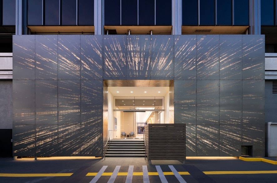 6430 W Sunset Blvd, Los Angeles, CA for lease - Building Photo - Image 3 of 10