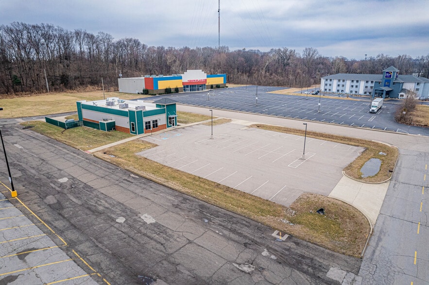 401 Walker Dr, Henderson, KY for sale - Building Photo - Image 3 of 75