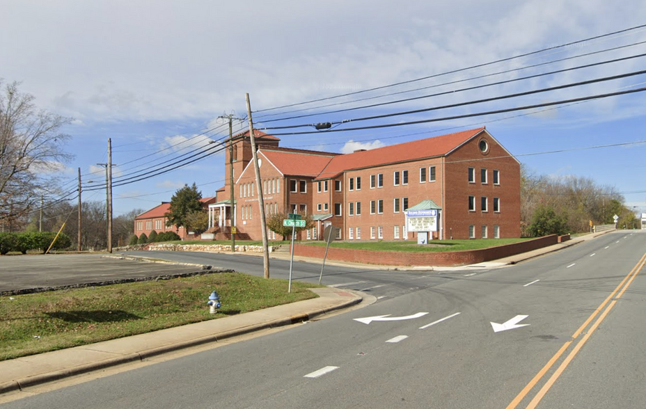 330 N Church St, Lexington, NC for sale - Primary Photo - Image 1 of 1