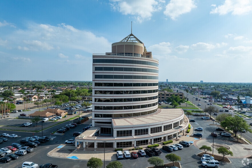 3900 N 10th St, McAllen, TX for lease - Aerial - Image 3 of 5