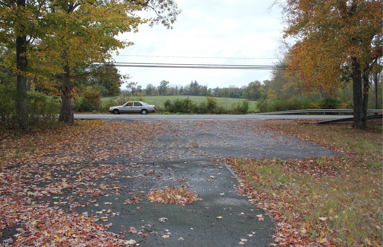 29 E Haddam Rd, Salem, CT for sale Primary Photo- Image 1 of 1