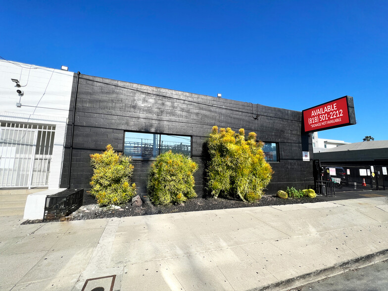 914-924 N Formosa Ave, Los Angeles, CA for lease - Building Photo - Image 2 of 7