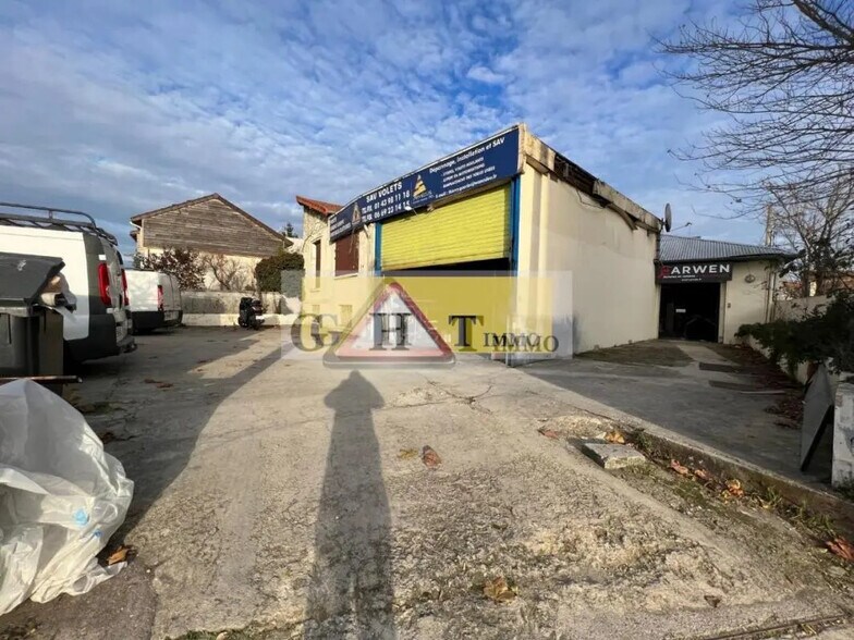 Industrial in Champigny-sur-Marne for sale - Building Photo - Image 1 of 2