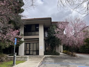 705-709 N Shoreline Blvd, Mountain View, CA for lease Building Photo- Image 1 of 2