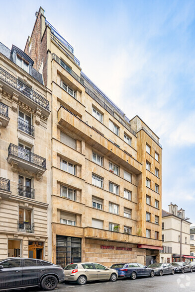 Multifamily in Paris for sale - Building Photo - Image 2 of 2