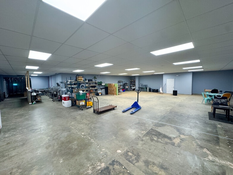 2110 Carson St, Nashville, TN for lease - Building Photo - Image 2 of 6