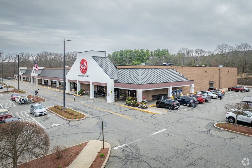 70 Wauregan Rd, Danielson, CT for sale - Primary Photo - Image 1 of 1