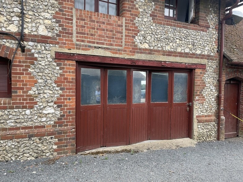 in Petersfield for sale - Building Photo - Image 1 of 1