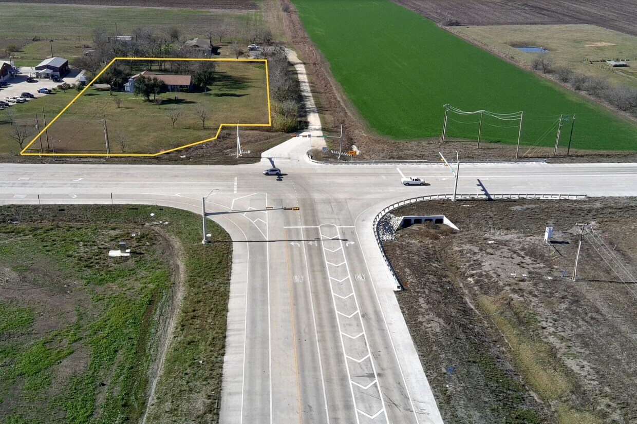 3705 Old Georgetown Rd, Taylor, TX for lease Primary Photo- Image 1 of 3