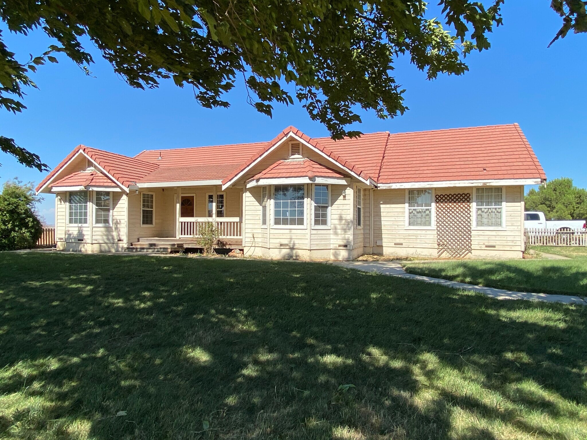 17998 Billy Wright Rd, Los Banos, CA for sale Primary Photo- Image 1 of 1