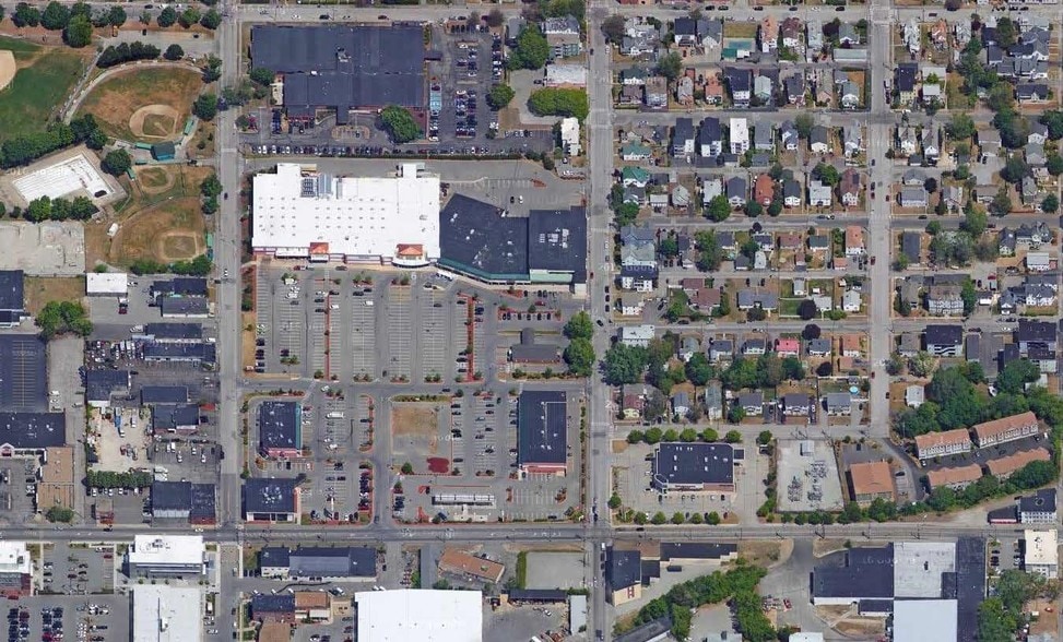 365 Lincoln St, Manchester, NH for lease - Building Photo - Image 3 of 4