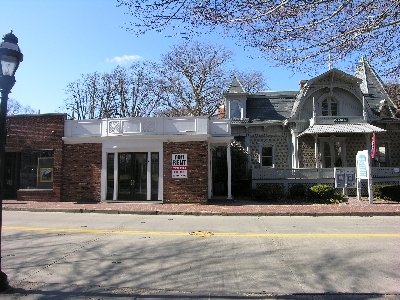 51 Bellevue Ave, Newport, RI for sale Primary Photo- Image 1 of 1