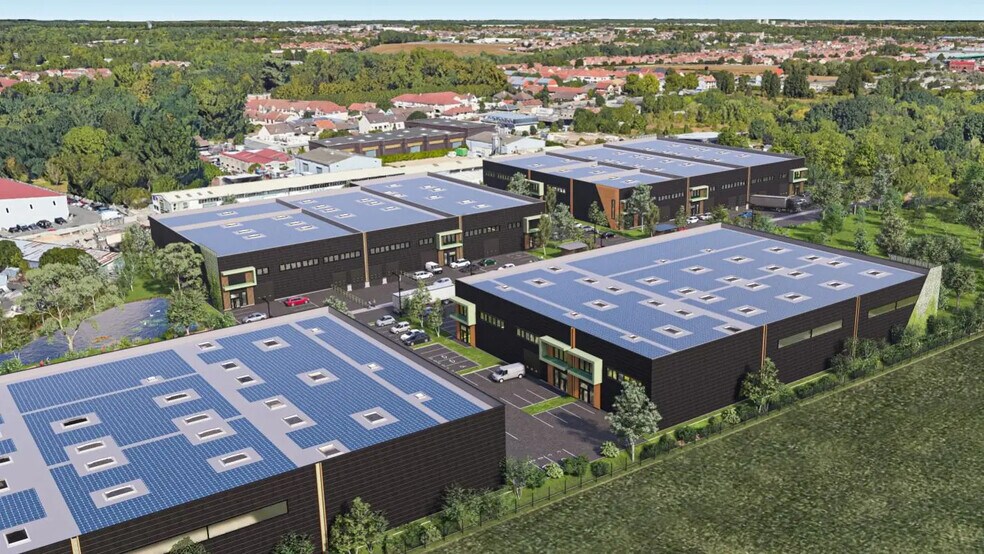 Flex in La Queue-en-Brie for lease - Building Photo - Image 3 of 6