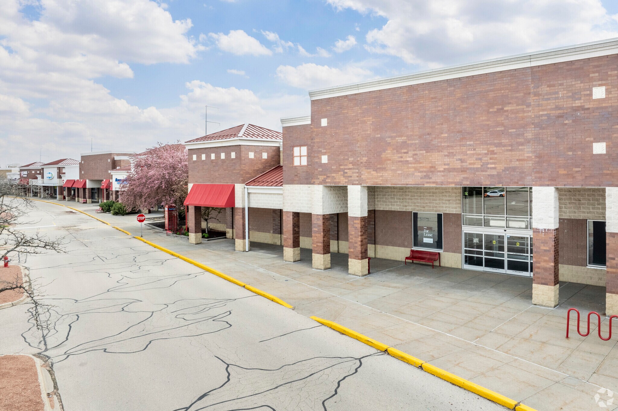 201-255 Junction Rd, Madison, WI for sale Primary Photo- Image 1 of 1