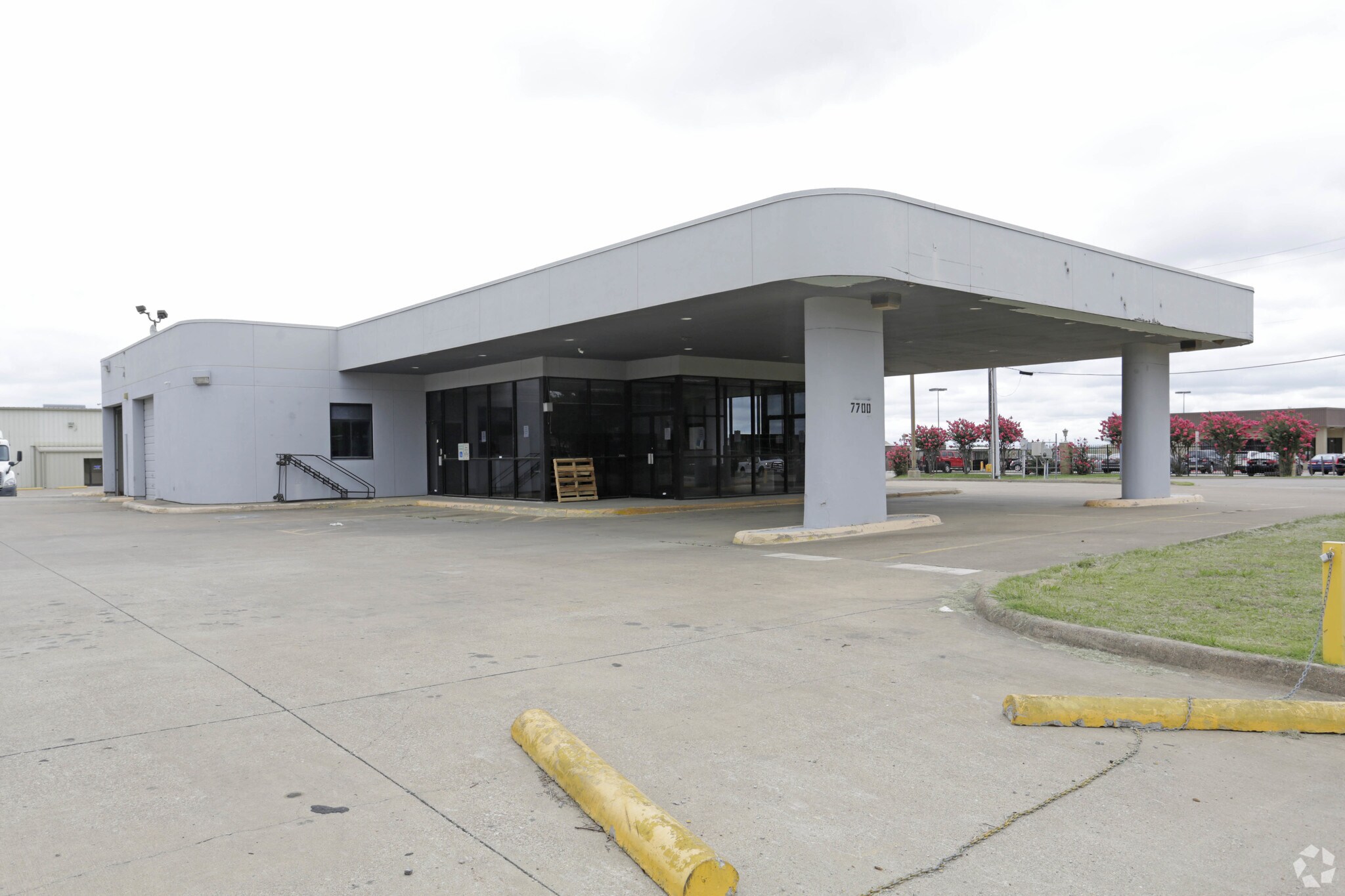 7700 Esters Blvd, Irving, TX for sale Primary Photo- Image 1 of 1