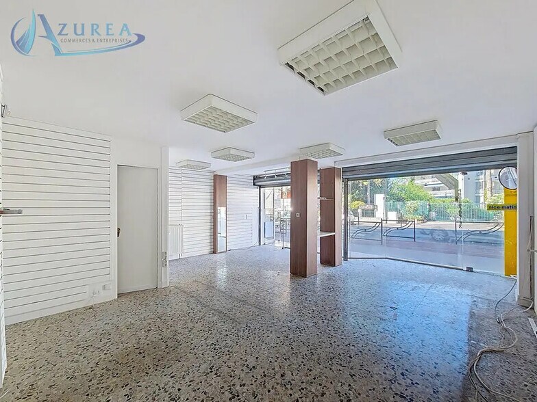 Retail in Cannes for lease - Interior Photo - Image 1 of 5