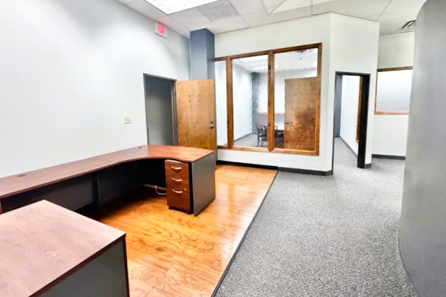 3700 Standridge Dr, The Colony, TX for lease Interior Photo- Image 1 of 6