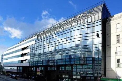 Office in Levallois-Perret for lease - Building Photo - Image 1 of 7