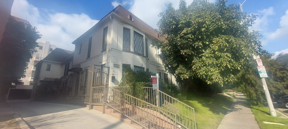 613 S Dunsmuir Ave, Los Angeles, CA for sale - Building Photo - Image 1 of 6