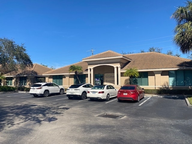 5691-5695 Naples Blvd, Naples, FL for sale Building Photo- Image 1 of 1