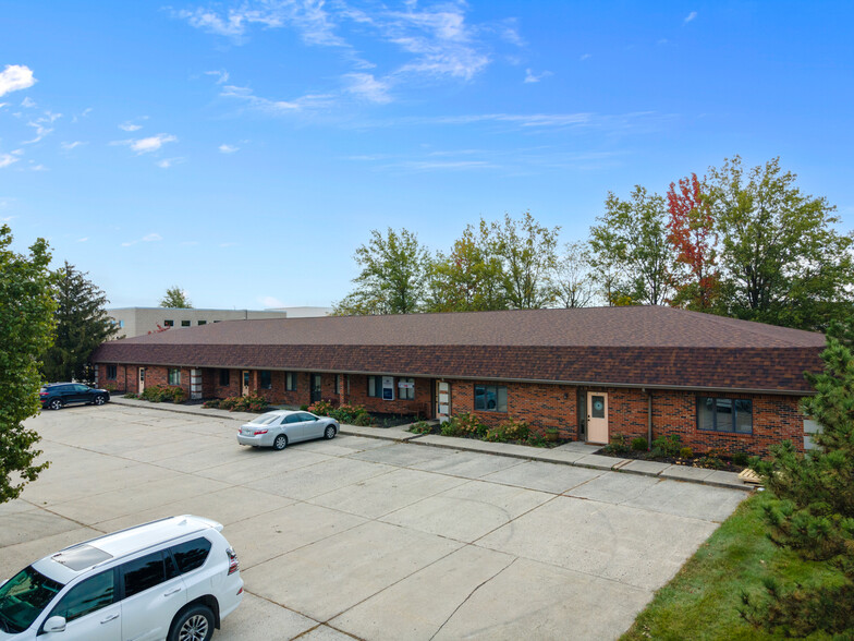 8977 Technology Dr, Fishers, IN for lease - Building Photo - Image 1 of 5