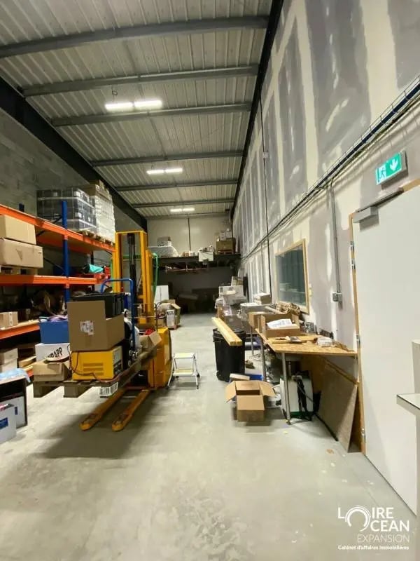 Flex in Nantes for lease Interior Photo- Image 1 of 6