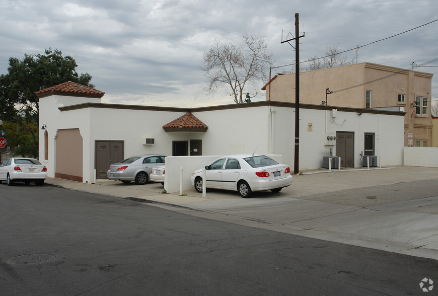 1800-1810 Ventura Blvd, Camarillo, CA for lease - Building Photo - Image 2 of 2