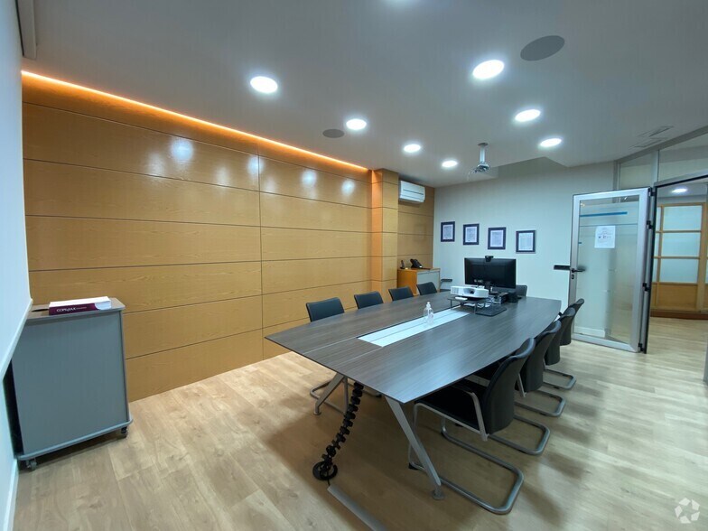 Office in Madrid, Madrid for lease - Interior Photo - Image 1 of 1
