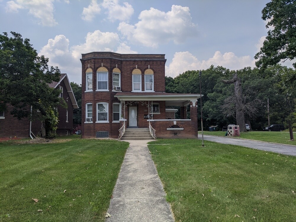 1828 Euclid Ave, Chicago Heights, IL 60411