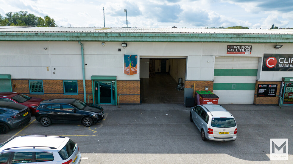 Crown Rd, Stoke On Trent for lease - Building Photo - Image 1 of 7