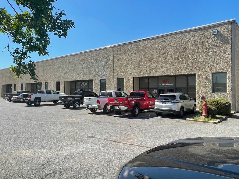 1562-1584 Two Pl, Memphis, TN for lease - Building Photo - Image 2 of 3
