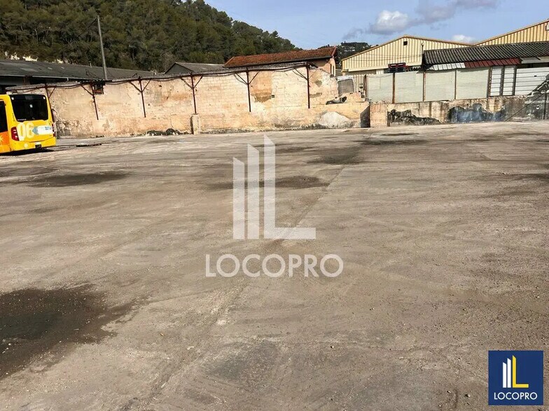 Flex in La Trinité for lease - Building Photo - Image 2 of 8