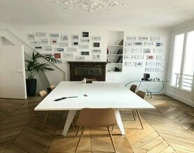 9 Rue Godot De Mauroy, Paris for lease Interior Photo- Image 2 of 8