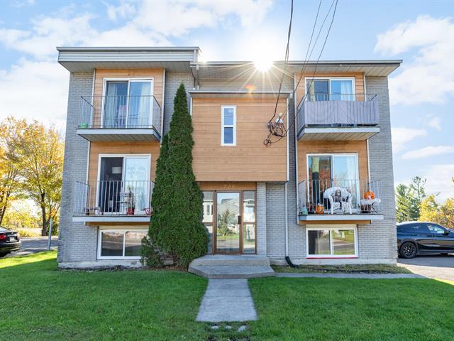 700 Rue Du Boisé, Saint-jerome, QC for sale - Primary Photo - Image 1 of 1