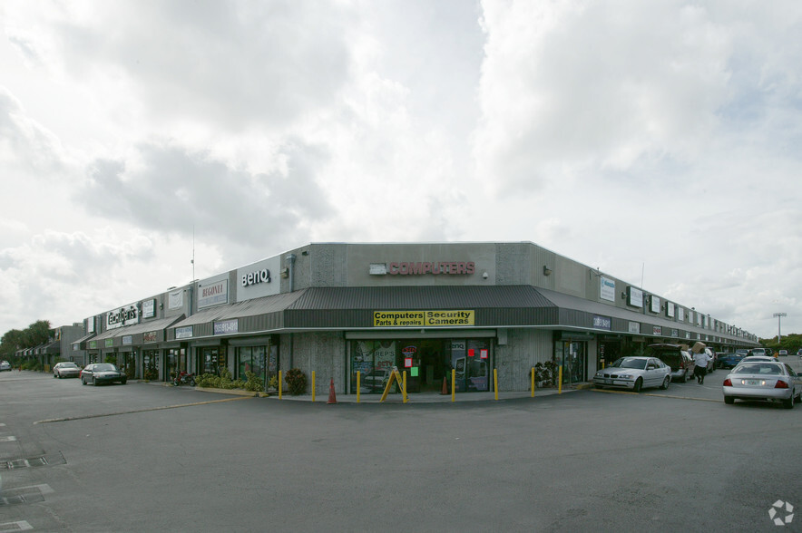 7200-7250 NW 31st St, Miami, FL for lease - Building Photo - Image 3 of 16