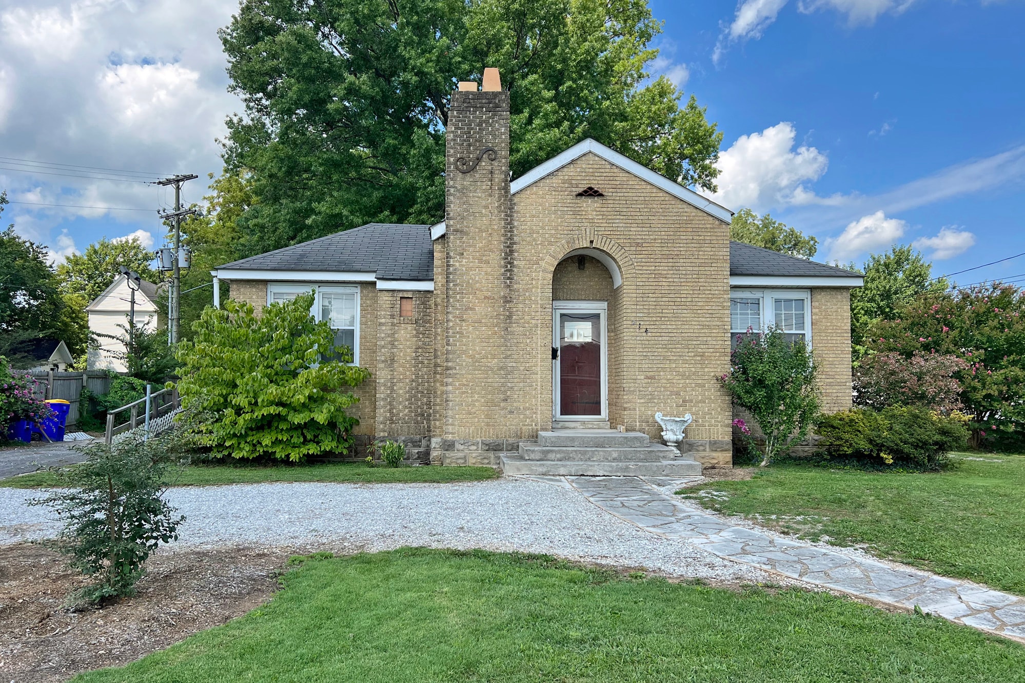 214 S Main St, Franklin, KY 42134