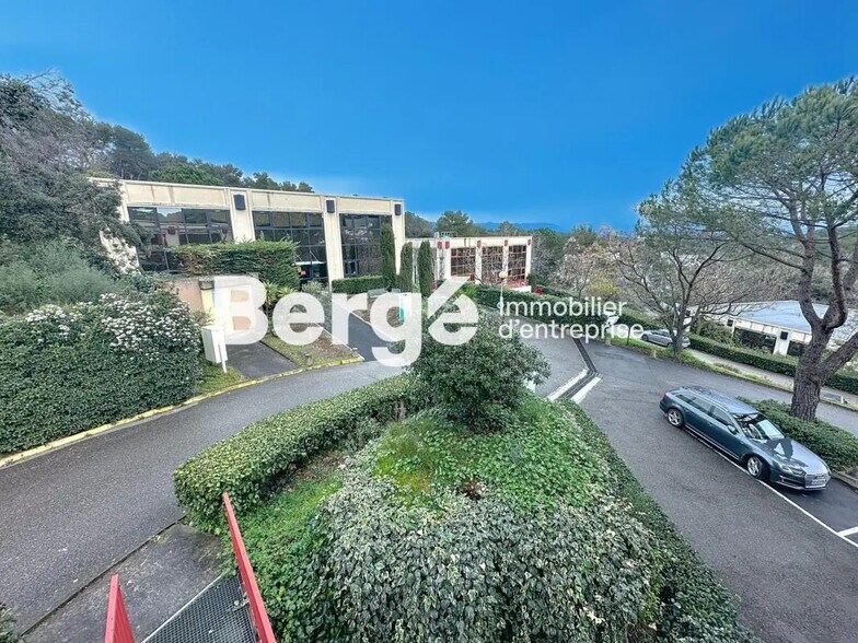 Office in Vallauris for lease - Building Photo - Image 1 of 6