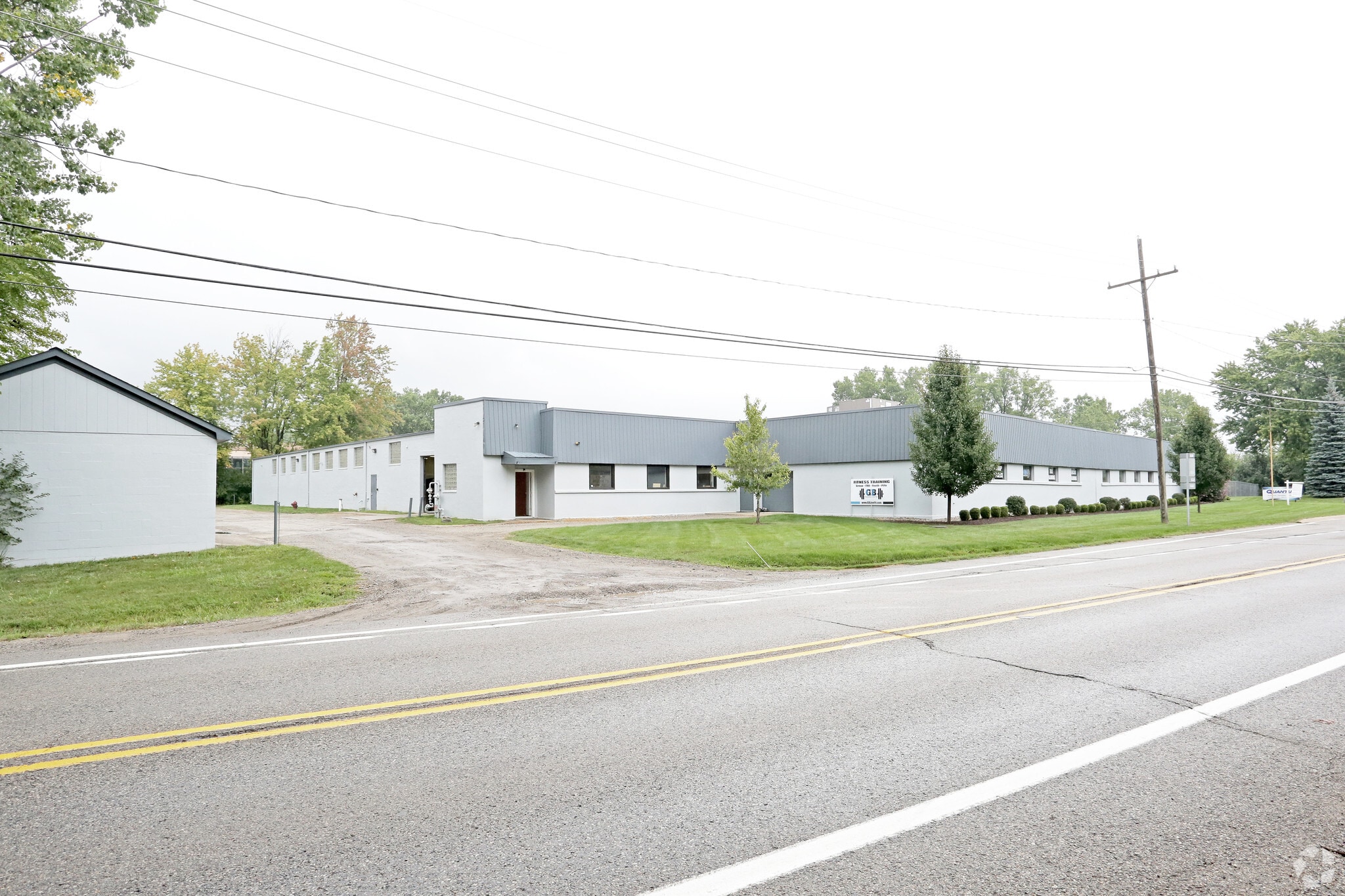 118 Indianwood Rd, Lake Orion, MI 48362 Industrial for Lease
