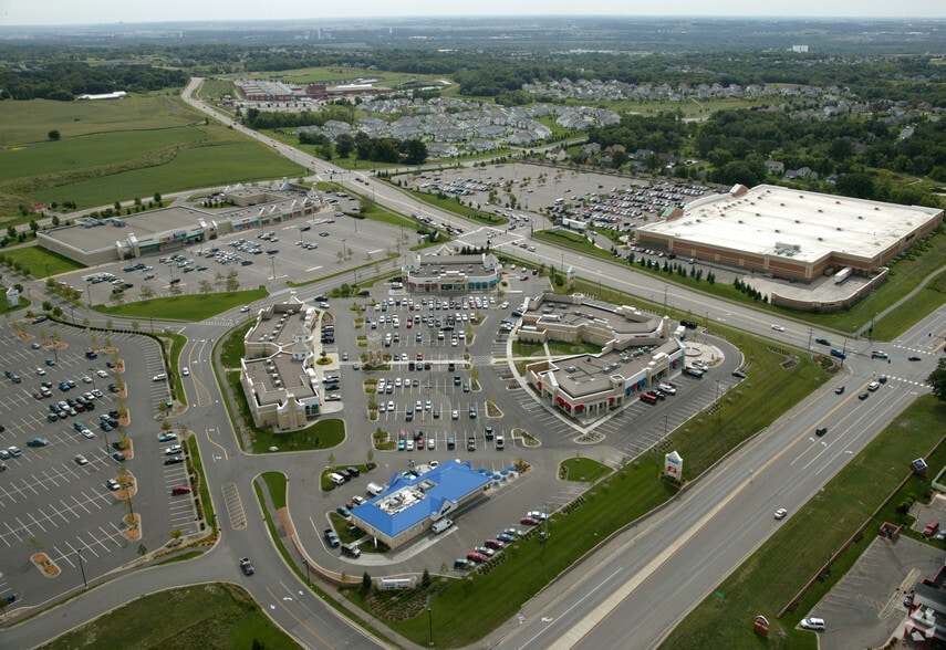 104-114 Pioneer Trl, Chaska, MN for lease - Aerial - Image 3 of 8