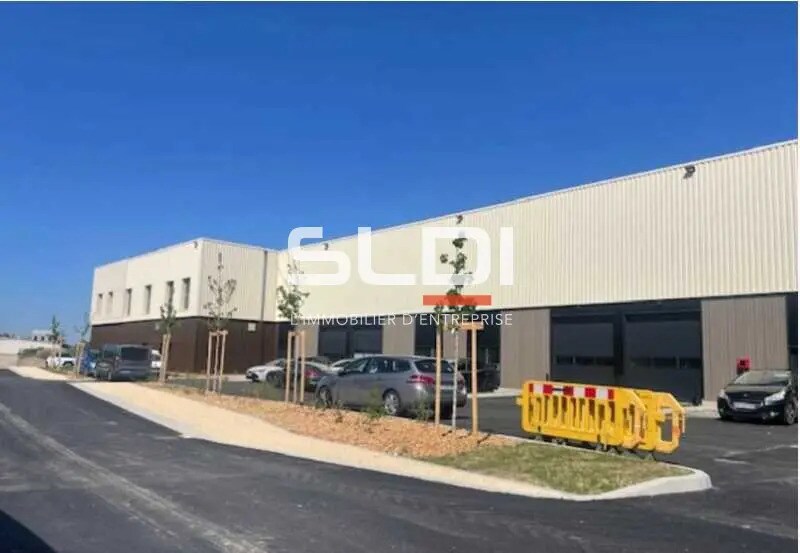 Flex in Rillieux-la-Pape for sale - Building Photo - Image 1 of 7