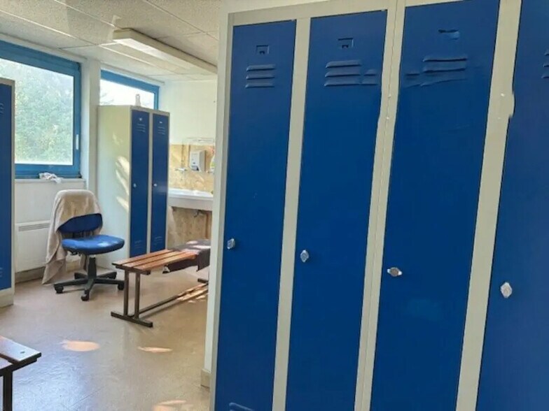 Flex in Villefranche-sur-Saône for sale - Interior Photo - Image 2 of 3