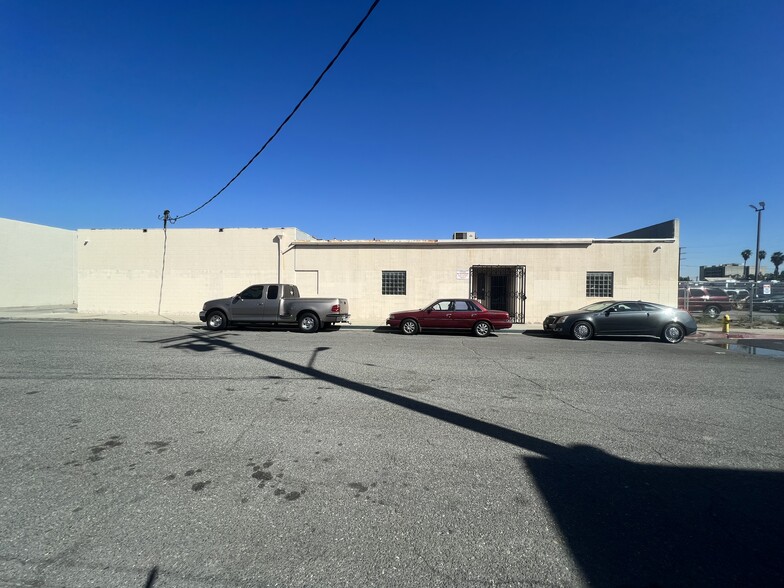 152-182 N Cypress St, Pomona, CA for sale - Building Photo - Image 2 of 11